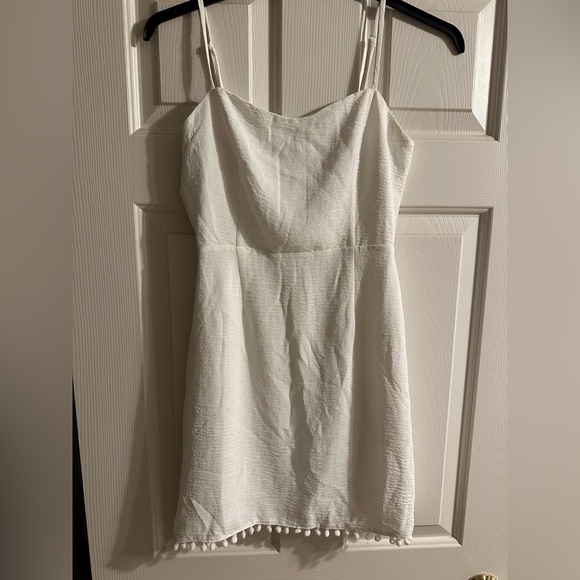 White mini dress - Picture 2 of 3